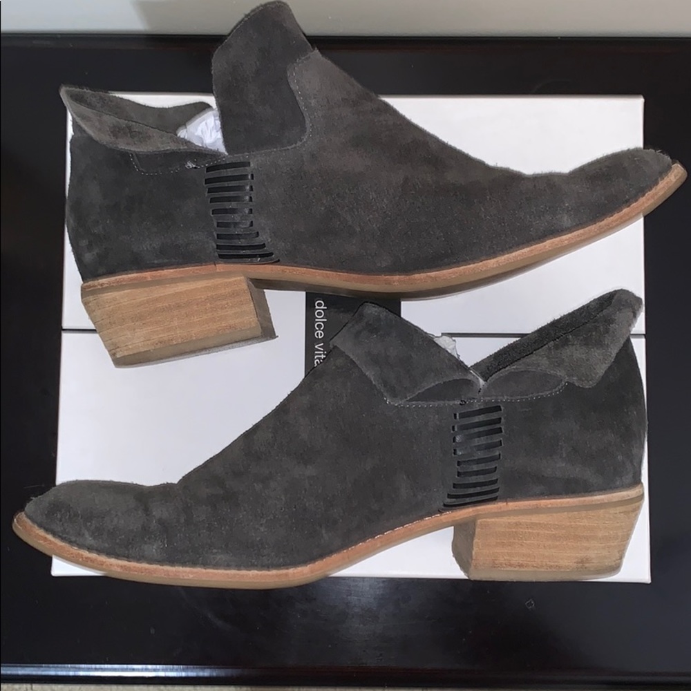 Authentic Dolce Vita Suede Boots - Picture 2 of 9